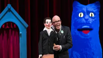 Backdrop to the movie "Harry Hill: New Bits & Greatest Hits" #821189