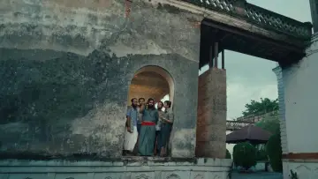 Backdrop to the movie "Mantra Muugdha" #1142965