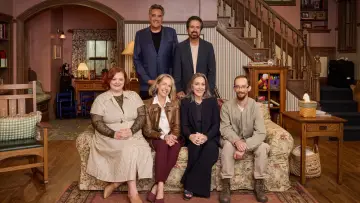 Backdrop to the movie "Everybody Loves Raymond: 30th Anniversary Reunion" #1569599