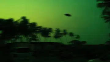 Backdrop to the movie "What are UFOs?" #1171768