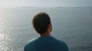 Backdrop to the movie "Il A Suffi D