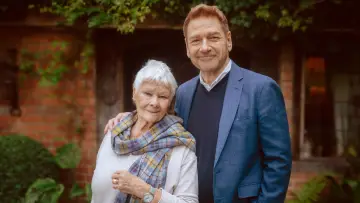 Backdrop to the movie "Tea with Judi Dench" #975689