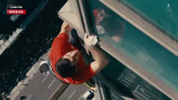 Backdrop to the movie "Skyscraper Live" #518891