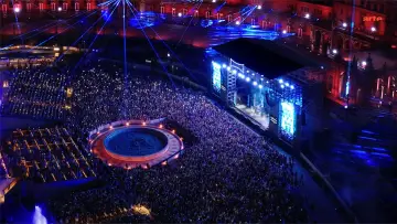 Backdrop to the movie "Jean-Michel Jarre Live in Sevilla" #932280