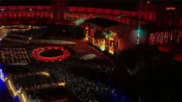 Backdrop to the movie "Jean-Michel Jarre Live in Sevilla" #932285