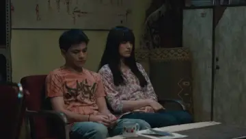 Backdrop to the movie "Ayah, Ini Arahnya Ke Mana, Ya?" #796705