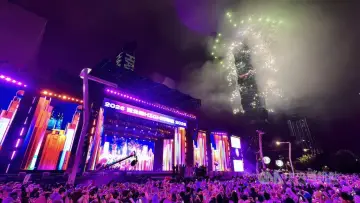 Backdrop to the movie "台北最High新年城-2026跨年晚会" #560755