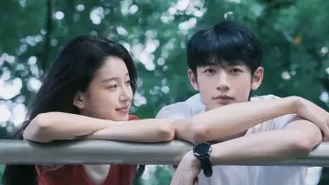 Backdrop to the movie "Hidden Love" #829260