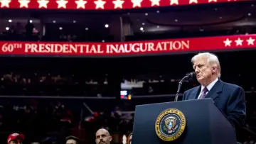 Backdrop to the movie "Trump