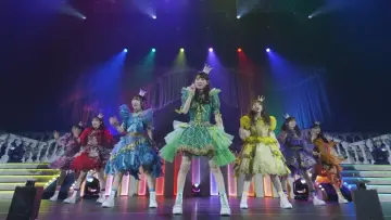 Backdrop to the movie "2nd LIVE FILM FRUITS ZIPPER JAPAN TOUR 2024 - AUTUMN THE STORY OF SEVEN COLORS" #876939