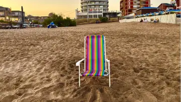Backdrop to the movie "La Vuelta- Memorias de Villa Gesell." #540280