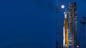 Backdrop to the movie "Artemis: To the Moon and Back" #836980