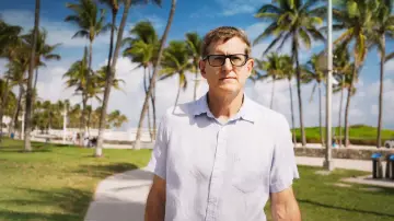 Backdrop to the movie "Louis Theroux: Inside the Manosphere" #761491