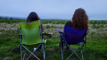 Backdrop to the movie "Dreams, Confessions and The End Of The World" #772859