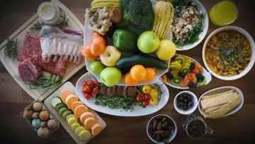 Backdrop to the movie "Breaking Big Food" #593729