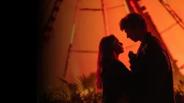 Backdrop to the movie "You+Me – Against the World" #1647122