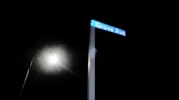 Backdrop to the movie "A Suburban Drone" #930011