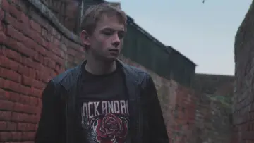 Backdrop to the movie "Bite Back" #777584