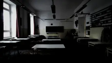 Backdrop to the movie "Rendszeromlás?" #776600