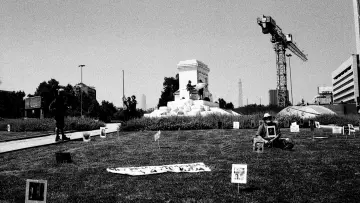 Backdrop to the movie "Monument" #776533