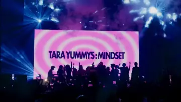 Backdrop to the movie "Tara Yummy