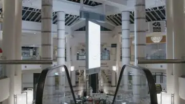 Backdrop to the movie "U" #772449