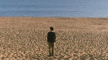 Backdrop to the movie "She Put Away Her Heart in the Fridge" #1570727