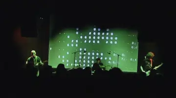 Backdrop to the movie "PLANT - EVENIMENTUL MAJOR Live in Control" #778289