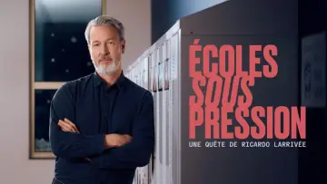 Backdrop to the movie "Écoles sous pression une quête de Ricardo Larrivée" #788311