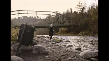 Backdrop to the movie "So Long, Farewell" #782405