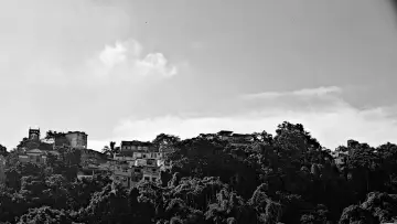 Backdrop to the movie "Krung Thep" #805398