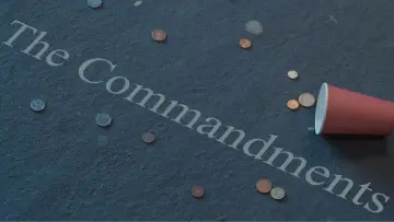 Backdrop to the movie "The Commandments" #919392