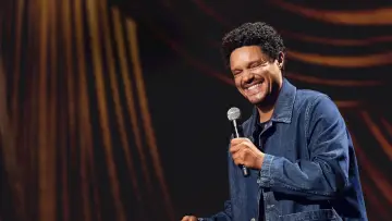 Backdrop to the movie "Trevor Noah: Joy in the Trenches" #850819