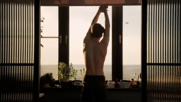 Backdrop to the movie "Valentin
