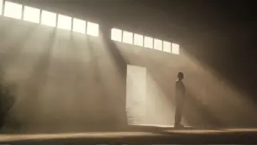 Backdrop to the movie "WHO" #920524