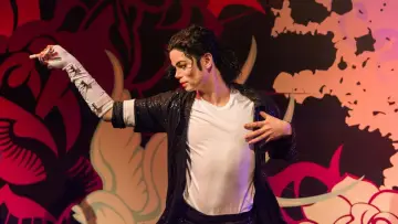 Backdrop to the movie "Michael Jackson : Les derniers secrets du roi de la Pop" #823689