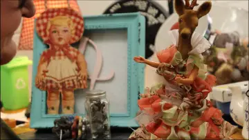 Backdrop to the movie "The Doll Lady!" #826405