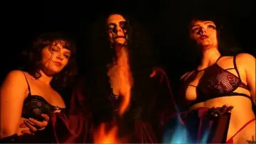 Backdrop to the movie "Night of the Blood Curse" #976995