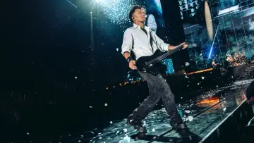 Backdrop to the movie "谢霆锋2026进化演唱会成都站" #822232