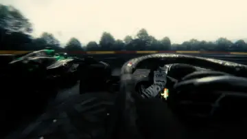 Backdrop to the movie "Beyond The Apex" #823604