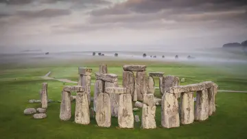 Backdrop to the movie "Stonehenge: The Final Mystery Revealed" #844228