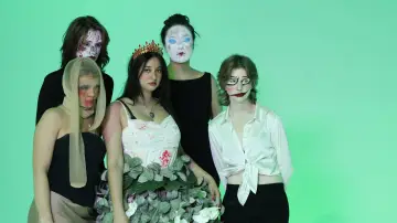 Backdrop to the movie "Doll Parts" #846901