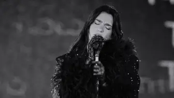 Backdrop to the movie "Dua Lipa: Live From Mexico" #816824