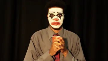 Backdrop to the movie "Clowning Around" #824210