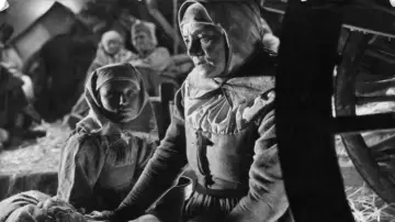 Backdrop to the movie "Joan of Arc" #1144660