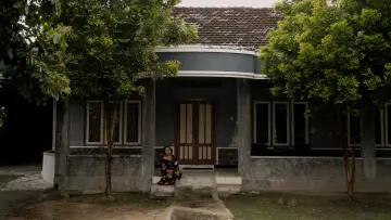 Backdrop to the movie "Giliran" #824857