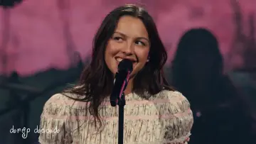 Backdrop to the movie "Billions Club Live with Olivia Rodrigo: A Concert Film" #823056