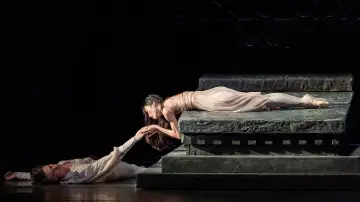 Backdrop to the movie "Royal Ballet & Opera 2026/27: Romeo and Juliet" #876915