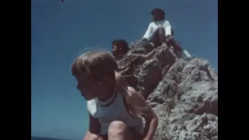 Backdrop to the movie "THE SLEEPWALKERS" #851497