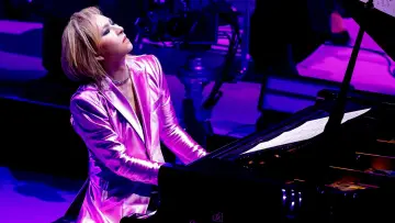 Backdrop to the movie "YOSHIKI CLASSICAL 2026 in LOS ANGELES at WALT DISNEY CONCERT HALL “VIOLET NIGHT”" #1229074
